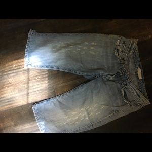 BKE Jean capris size 28 distressed
